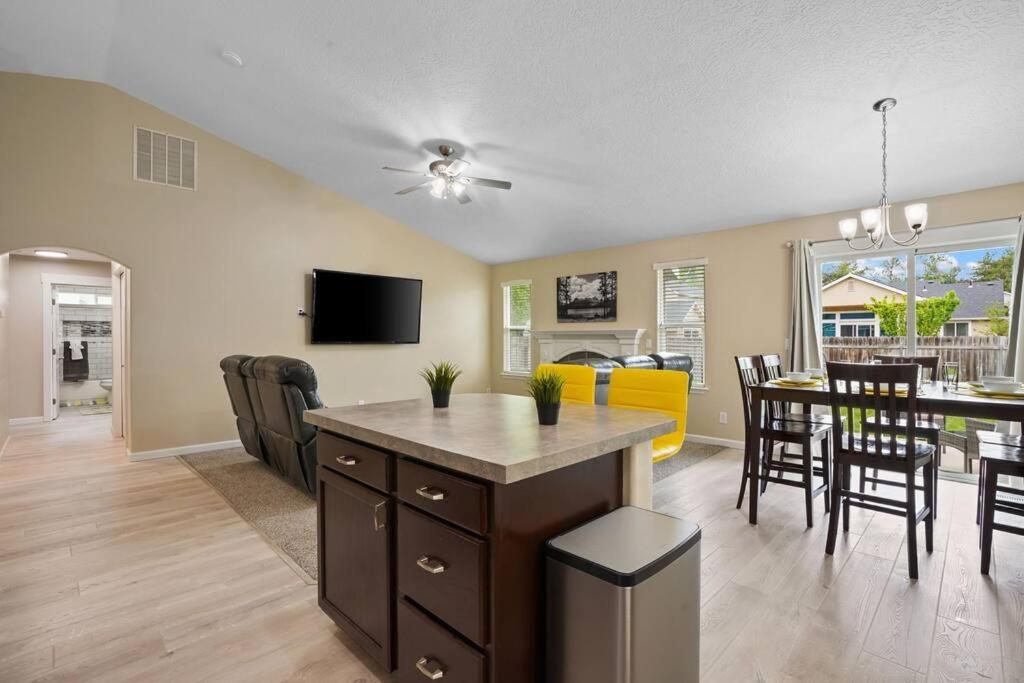 Remodeled, Charming Retreat On The City'S Doorstep Boise Dış mekan fotoğraf